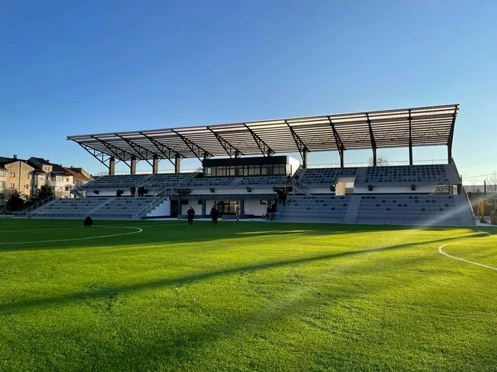 Stadionul de la Săveni FOTO Răzvan Sauciuc