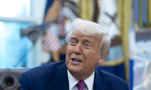 Donald Trump în Biroul Oval FOTO EPA EFE jpg
