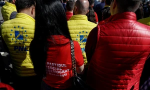 Liderii PSD si PNL depun semnaturile pentru alegerile europarlamentare la sediul BEC, in Bucuresti, 5 aprilie 2024  Foto Inquam Photos  Octav Ganea (1) jpg