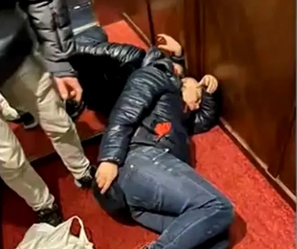 Subprefectul de Călărași în ipostaze indecente FOTO Captură Facebook
