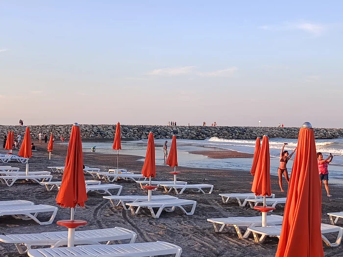 Plaja de la Neptun a fost amenajată corespunzător FOTO: Ștefan Borcea