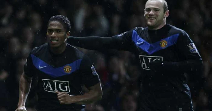 Valencia (stânga) şi Rooney au marcat câte un gol