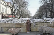 Nave ruseşti au tras asupra clădirilor rezidenţiale din Odesa jpeg