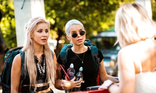 1 carmen grebisan alina ceusan asia express jpg jpeg