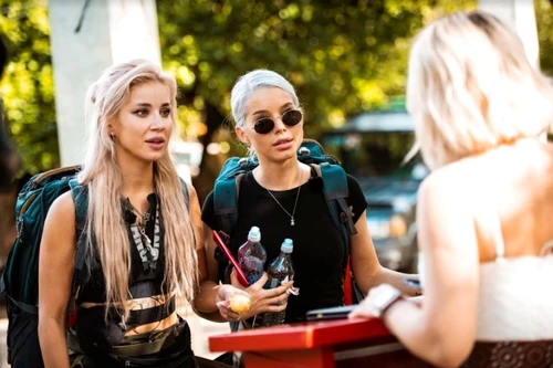 1 carmen grebisan alina ceusan asia express jpg jpeg