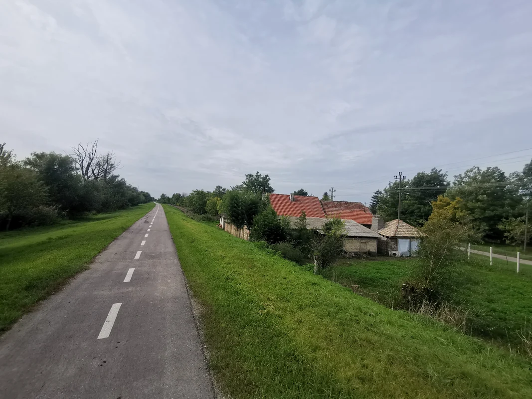 Deschiderea granitei romano sarbe pentru ciclisti FOTO Ștefan Both jpg2 jpg