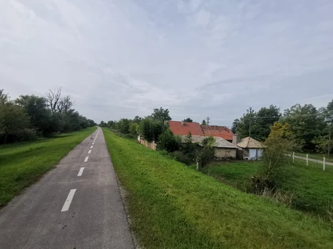 Deschiderea granitei romano sarbe pentru ciclisti FOTO Ștefan Both jpg2 jpg