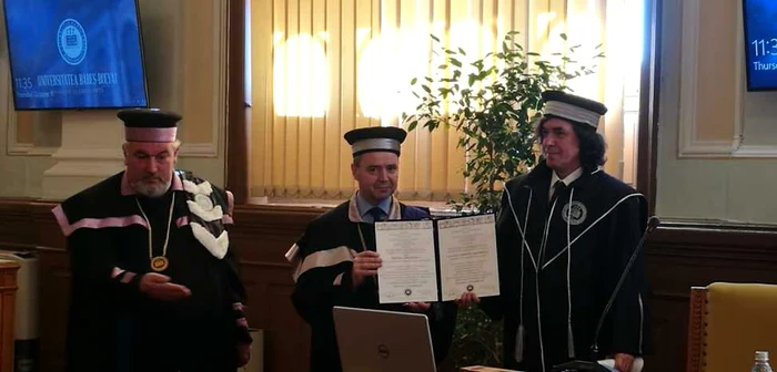 Ceremonia de decernare a titlului de Doctor Honoris Cusa lui Mircea Cărtărescu. FOTO: Remus Florescu