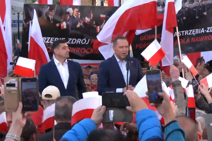 VIDEO Donald Tusk: „Rusia se bucură”. George Simion, pe aceeași scenă cu candidatul extremist Karol Nawrocki