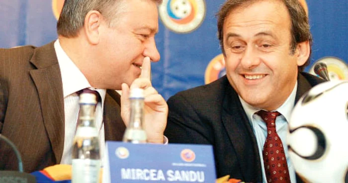 Mircea Sandu şi Michel Platini, preşedintele UEFA