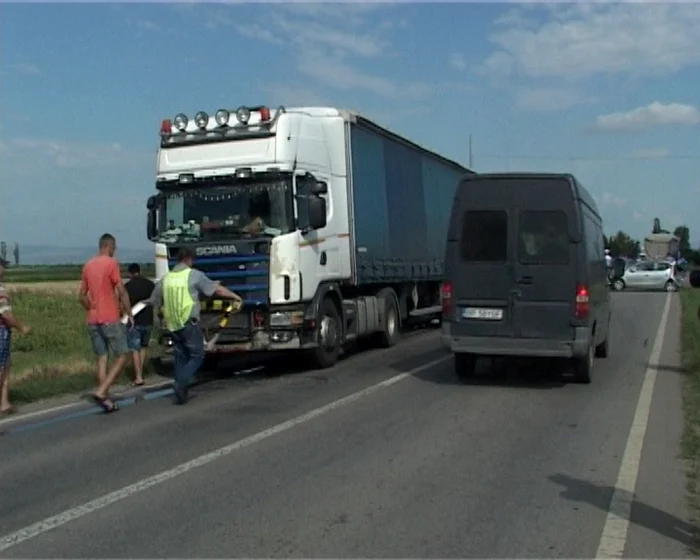 Şoferul TIR-ului ar fi fost vinovat de producerea accidentului