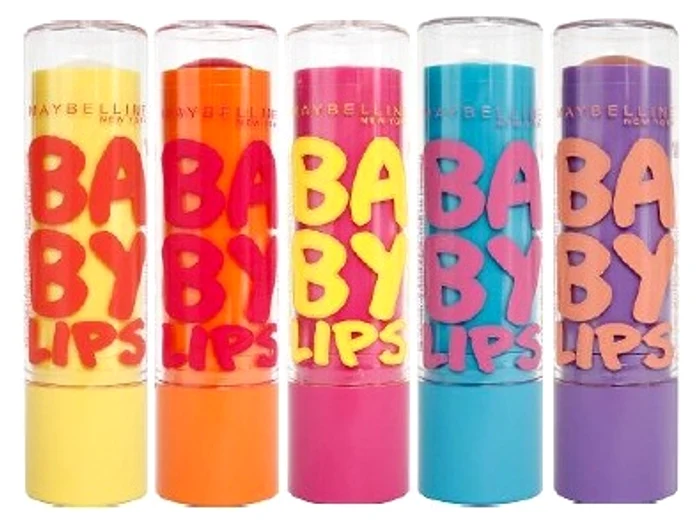 Balsam de buze de la Maybelline NY în diverse nuanţe, cu vitamine şi factor de protecţie 20, hidratare de până la 8 ore, preţ 11 lei.