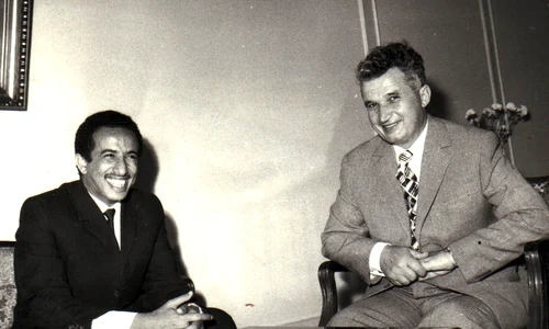 Ministrul de interne al Republicii Democratice Populare Yemen, Mohamed Salaeh Mutee’a, primit de Nicolae Ceaușescu, la 31 mai 1972 (© „Fototeca online a comunismului românesc”, cota: 55/1972)