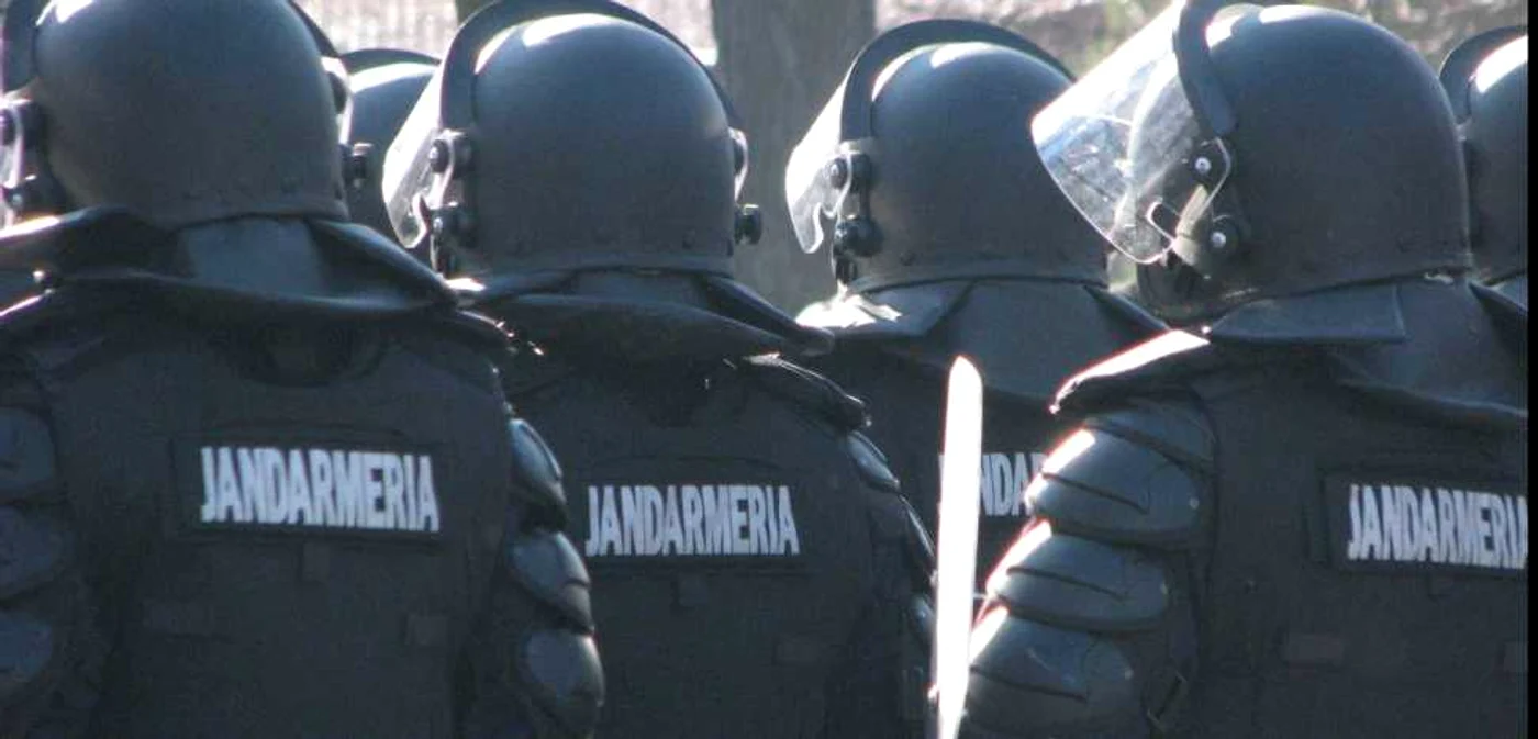 Jandarmii vor coordona liniștea și ordinea publică în afara stadionului Ilie Oană (foto: arhivă)