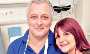 Mark şi soţia lui, Sylvia,  au un nepoţel pe care  îl iubesc enorm (Fotografii: Daily Mail) jpeg