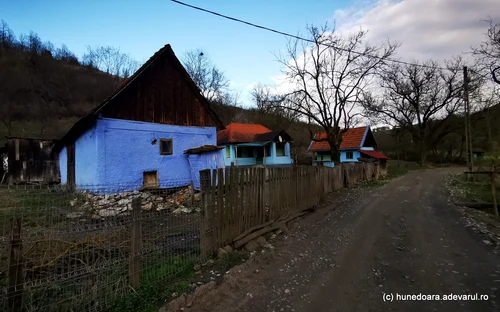 Barastii Iliei  Foto Daniel Guță  ADEVĂRUL (157) jpg