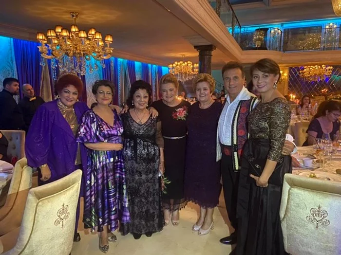Elena Merișoreanu, Steliana Sima, Maria Ciobanu, Maria Cârneci, Constantin Enceanu și Adriana Antonifoto: Facebook / Constantin Enceanu