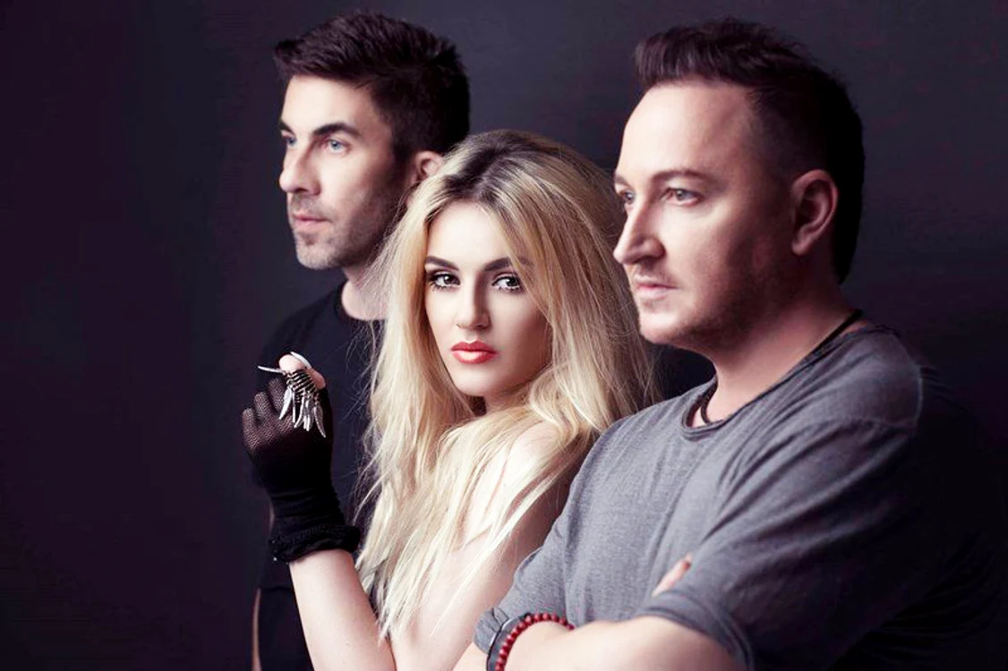 
    Laa 16 ani de la lansare, trupa DJ Project a ajuns la a cincea solistă, Ela Rose (pe numele real Manuela Chereji, 26 de ani)foto: arhiva personală  