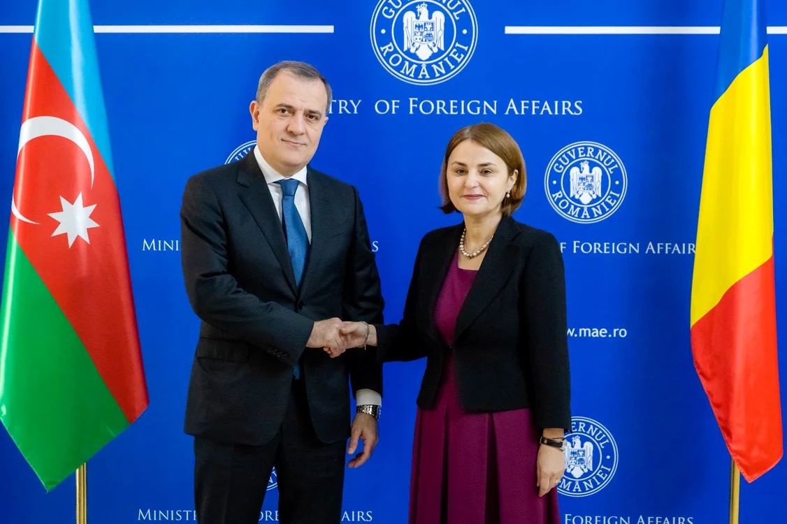 Luminița Odobescu și Jeyhun Bayramov. Foto Facebook Ministerul Afacerilor Externe 