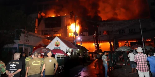 incendiu casino hotel pipet cambodgia foto epa efe jpg