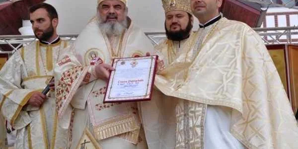 vicarul episcopiei salajului il ataca dur pe cristian tudor popescu