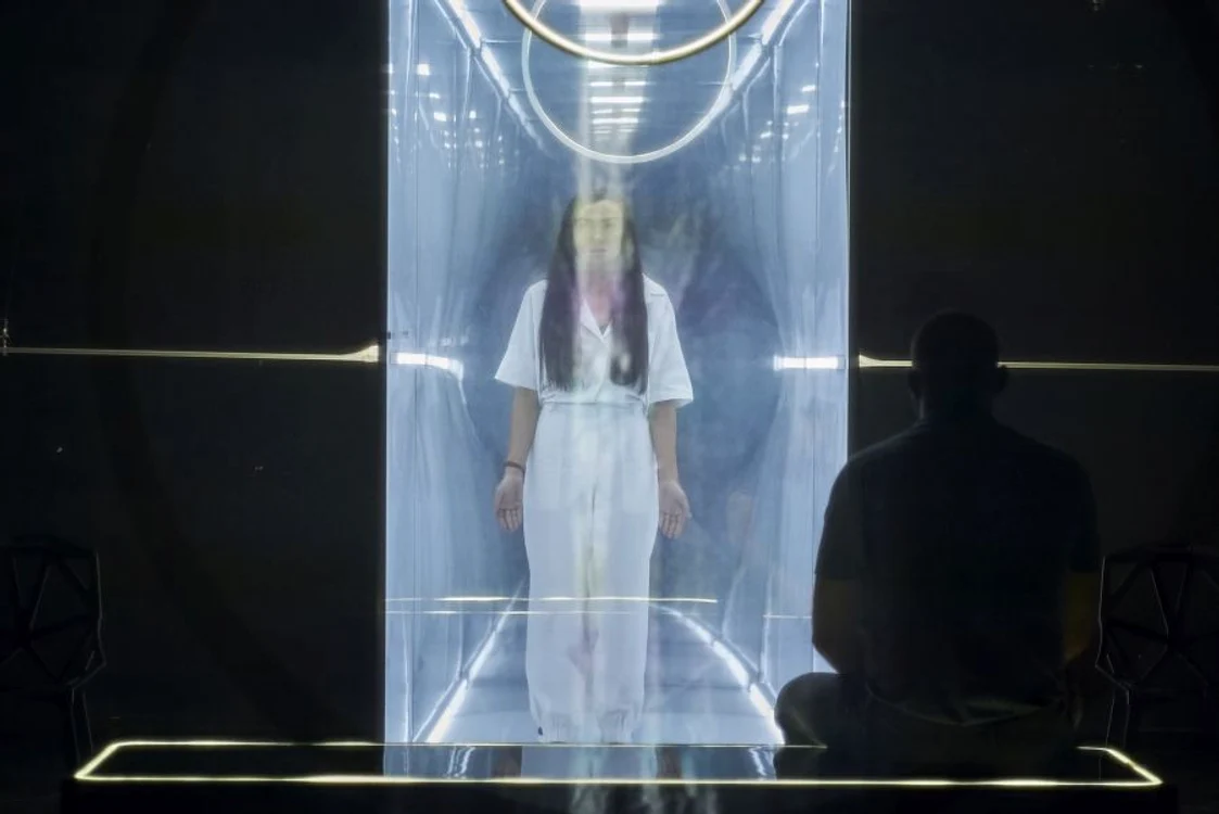 Pînă la Lună şi înapoi jpeg
