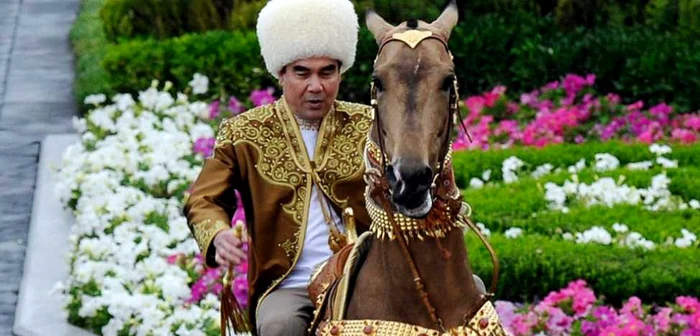 Preşedintele Turkmenistanului GurbangulÎ Berdîmuhammedov FOTO AFP