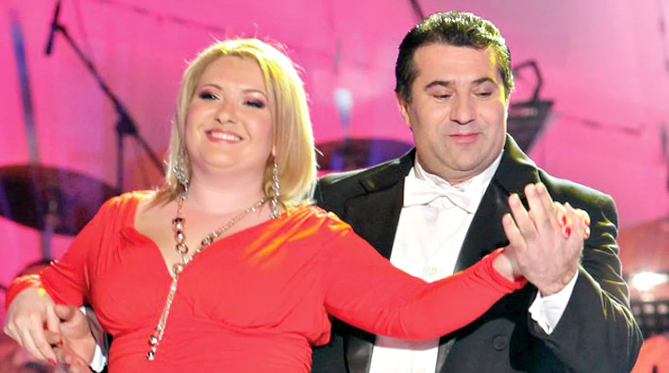 
    Viorica şi Ioniţă din  Clejani au venit în  club ca să-şi  susţină odrasla  