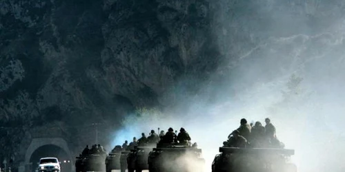 O divizie de tancuri ruseşti se îndreaptă spre tunelul Roki care asigură legătura dintre Osetia de Nord şi Osetia de Sud