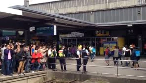 Gara din Munchen este monitorizată de Poliție din cauza imigranților prezenți în zonă care at6acă călătorii