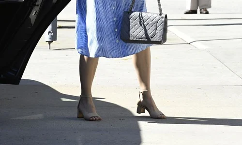 Jennifer Garner and Ben Affleck take their kids to church in Los Angeles jpeg