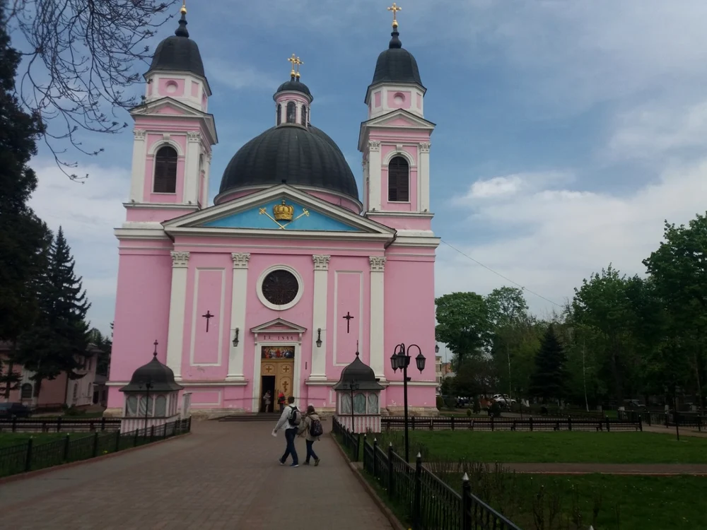 Catedrala Mitropoliei din Cernăuţi FOTO Mircea Merticariu