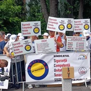 protest cotroceni FNSA FOTO fb  cartel alfa jpg