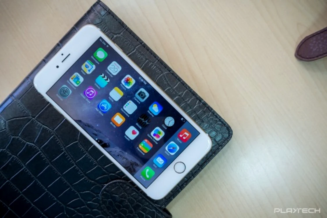 iPhone are senzor de scanare a amprentei în butonul Home.