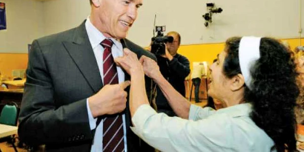 Republicanul Arnold Schwarzenegger lasă California pe mâinile unui guvernator democrat  Foto: Afp
