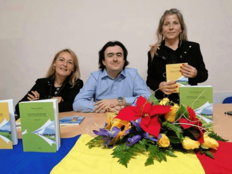 Decembrie cu zâmbete literare, sub cerul Siciliei