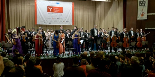Chişinău orchestra romana de Tineret foto facebook