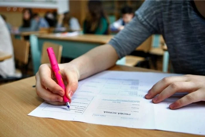 
    Bac 2015 subiecte Informatică. Elevii de la real se pregătesc să susţină ultima probăFoto: Arhiva Click!  