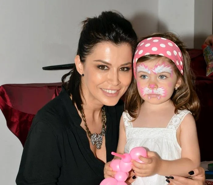 Simona Pătruleasa şi fiica ei, IngridFoto: DNB PR & Events