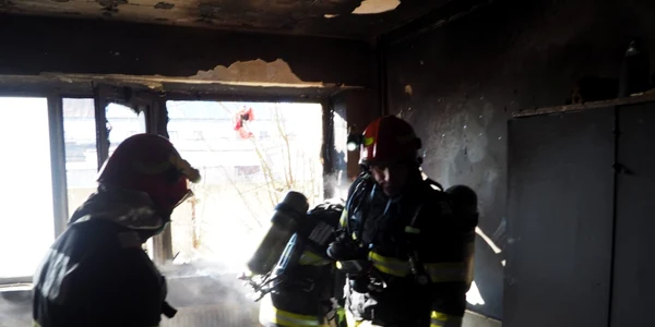 incendiu bloc alexandria foto isu teleorman