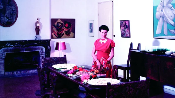 Peggy Guggenheim, americanca bogată care a încercat să l seducă pe Brâncuşi: «Era un omuleț minunat cu barbă, cu ochi întunecați, pătrunzători» jpeg