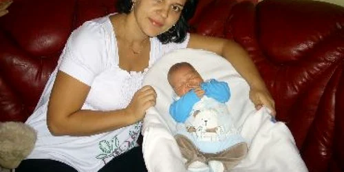 Bacău: Tinerele mămici nu renunță la concediul de maternitate în vremuri de recesiune