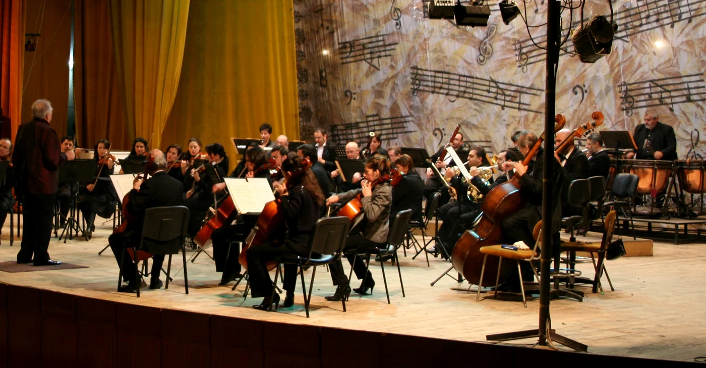 Ploieştenii sunt invitaţi la concert de la ora 19.00