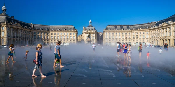 Val de căldură în Bordeaux, Franța FOTO Shutterstock