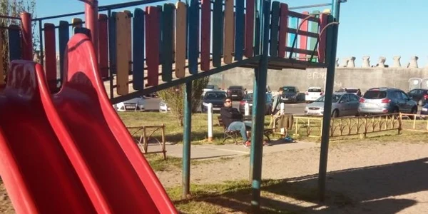 Spatiu de joacă defect in Portul Tomis FOTO CJPC Constanta
