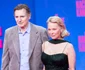 Pamela Anderson și Liam Neeson 