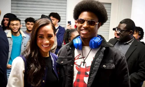 Meghan Markle jacheta jpg