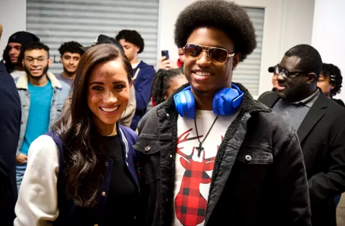 Meghan Markle jacheta jpg