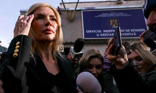 Laura Vicol iese din arestul central (Serviciul Independent de Reținere și Arestare Preventivă) București. FOTO Inquam Photos / Octav Ganea