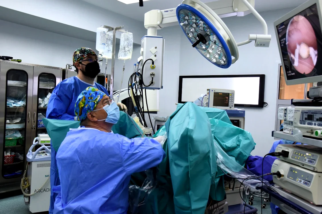 Adenomul de prostată poate afecta și bărbații de până în 60 de ani
